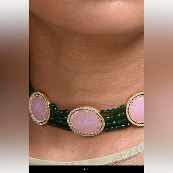 Unique Lotus Rose and Green Quartz Designer Choker from India - Picture 5 of 8
